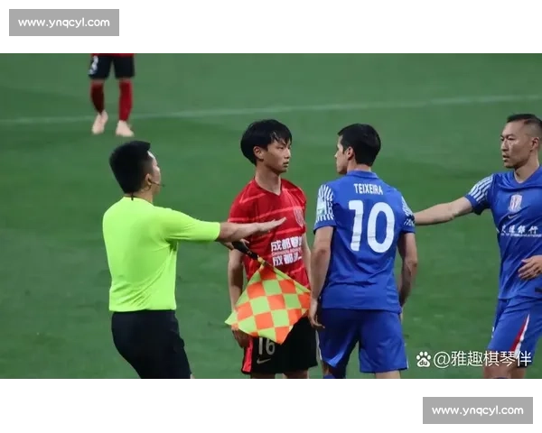 杨明洋四黄停赛缺席新鹏城战 成都蓉城中场重组迎考验